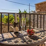 Stara Kuca - Old Stone House *