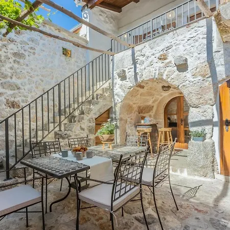 Stara Kuca - Old Stone House