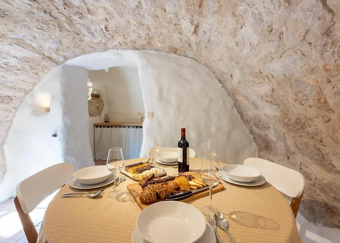 ヴィラ Stara Kuca - Old Stone House Grižane