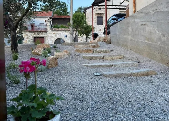 ヴィラ Stara Kuca - Old Stone House Grižane