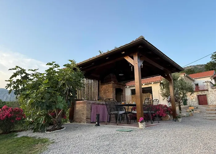 Stara Kuca - Old Stone House