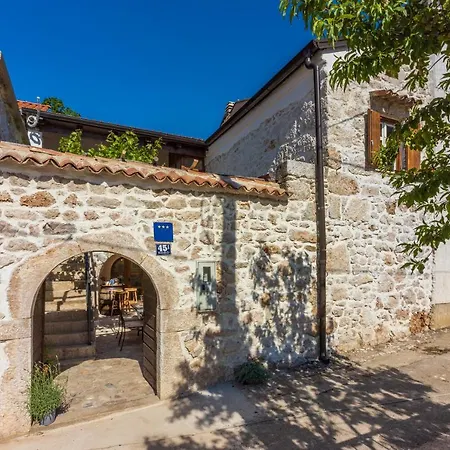 Stara Kuca - Old Stone House