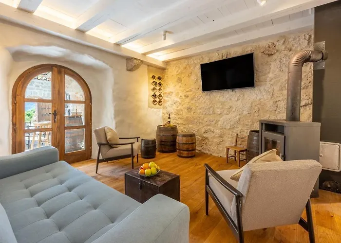 Stara Kuca - Old Stone House Grižane