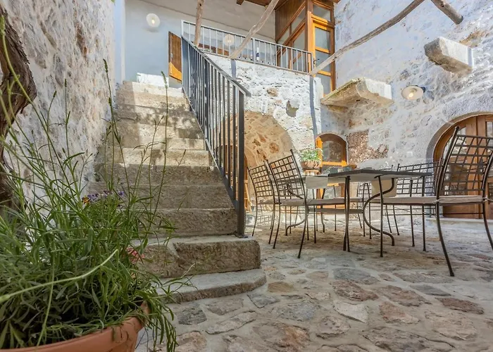 Stara Kuca - Old Stone House *