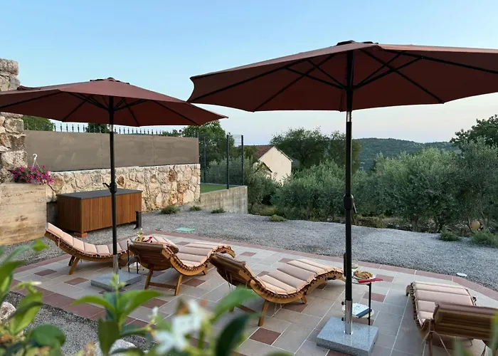 Vilă Stara Kuca - Old Stone House