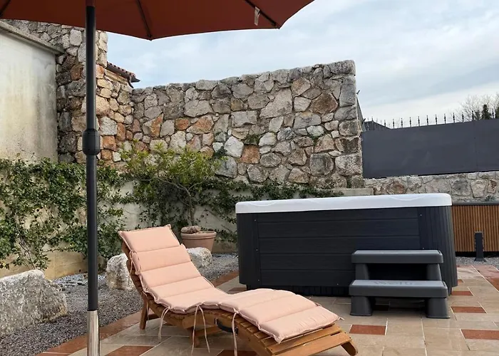 Vilă Stara Kuca - Old Stone House Grižane